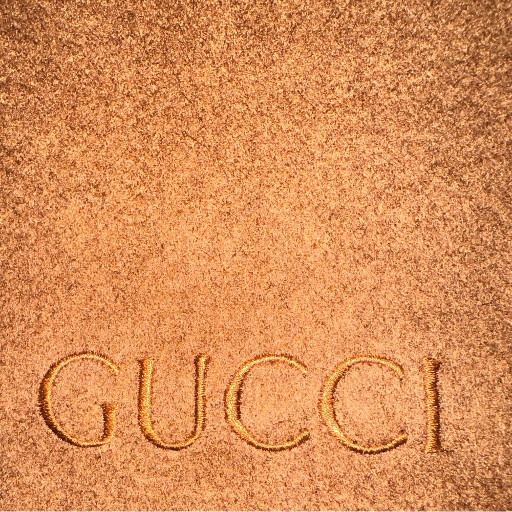 GUCCI NWT VINTAGE 100% CASHMERE CHOCOLATE BROWN SCARF W/COA 62 L x 12 W MSRP$900 - Picture 7 of 13